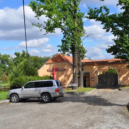 Restaurant Bartochov Inn 3*